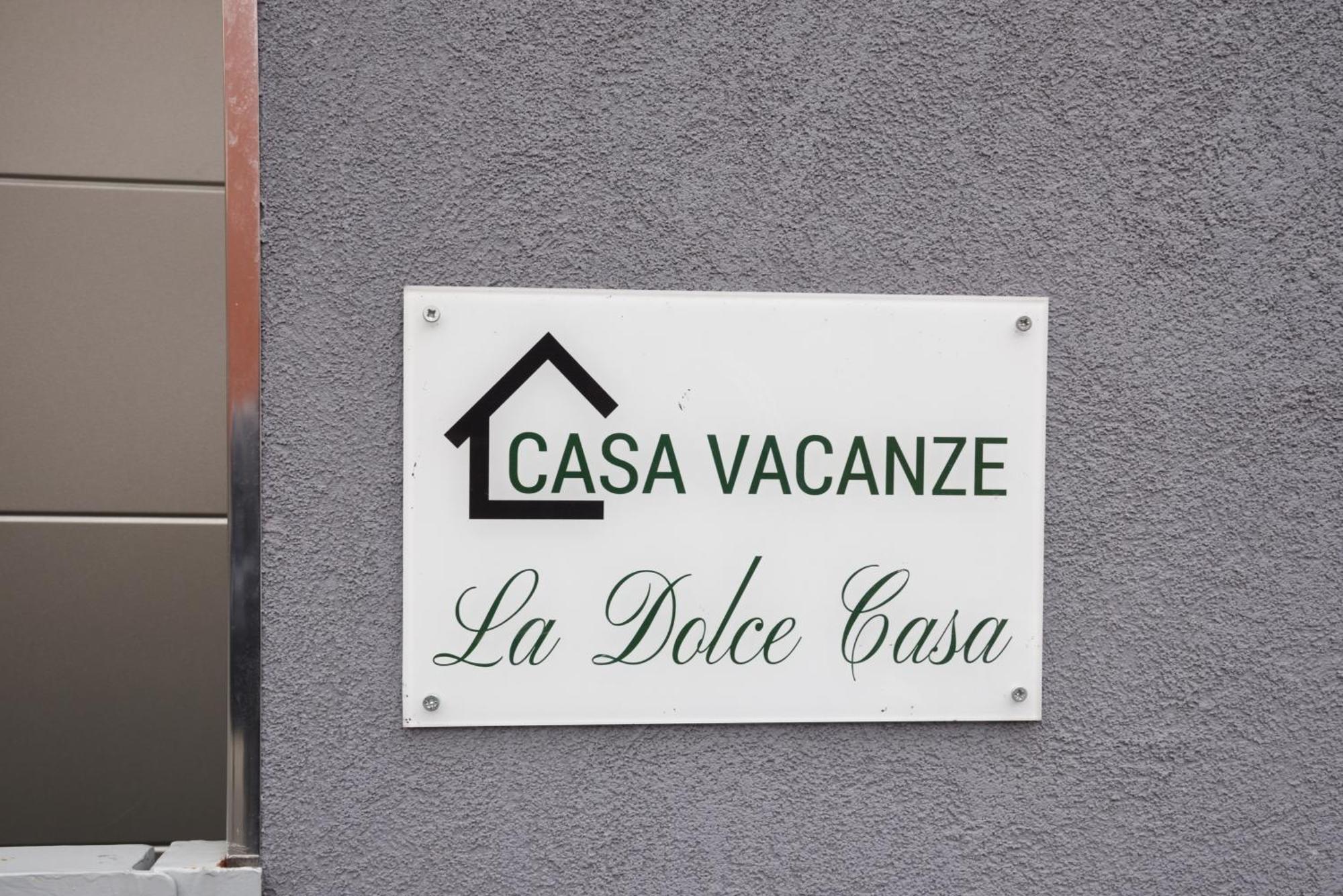 הוילה קטאניה Casa Vacanze La Dolce Casa מראה חיצוני תמונה